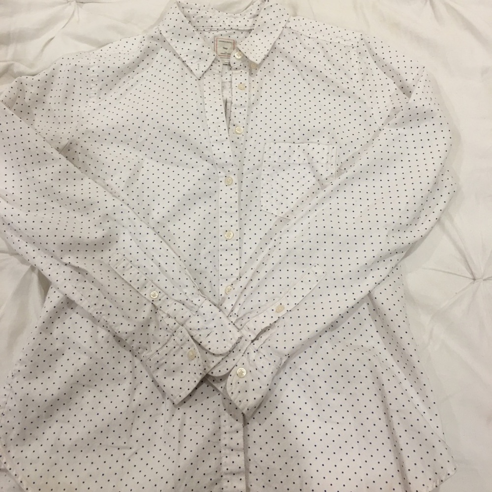 Gap polka dot button down